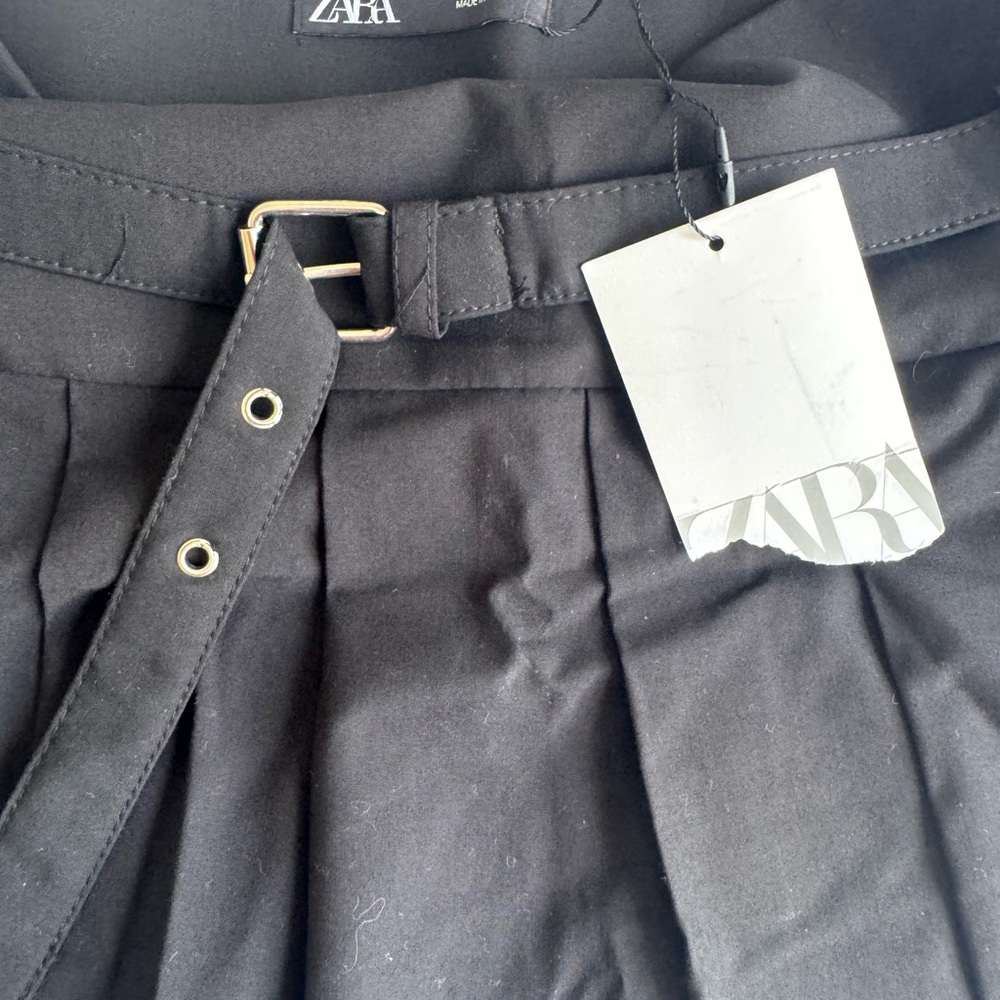 Zara Women's Black Mini Skirt